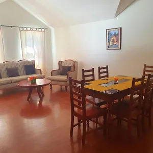 Apartment Aeropuerto La Aurora, Guatemala City